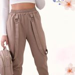 FLOOW - PUNTO női nadrág dekor kantárszalaggal - karamell színben