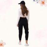 FLOOW - PUNTO női nadrág dekor kantárszalaggal - fekete színben