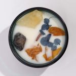 Hop Hare TRÓN Gyertya Szodalit , Citrin kristállyal és Citrom virággal